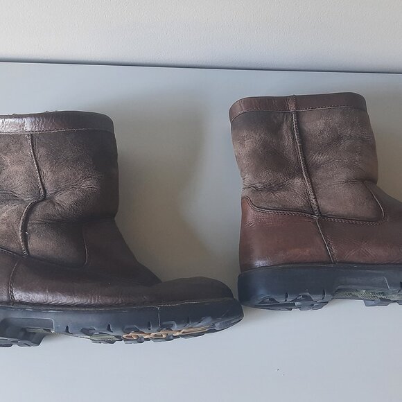 Uggs Beacon Men's Boots - Size 10 - Picture 4 of 8